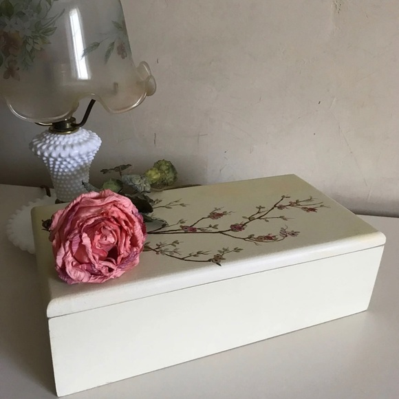 Vintage Keepsake Box